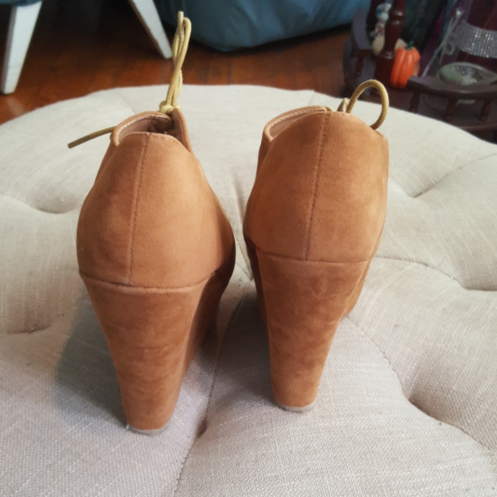 Shoes - Picture 5 of 5